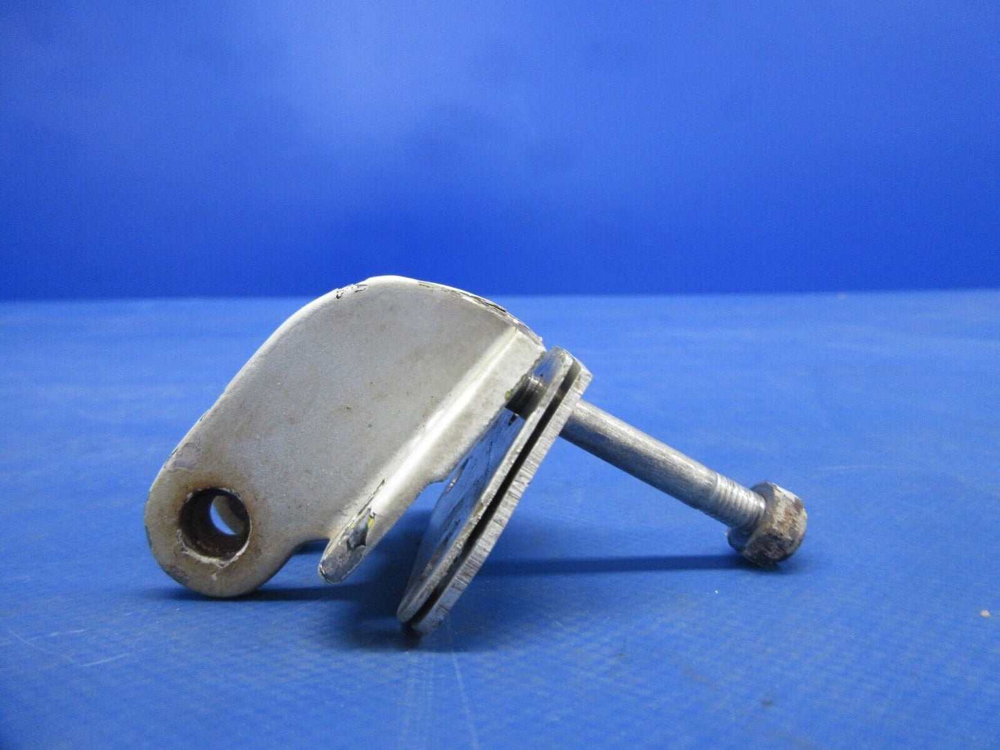 Bell 47J-2 Helicopter Cabin Door Hinge Lower Half LH P/N 47-364-028 (1124-876)
