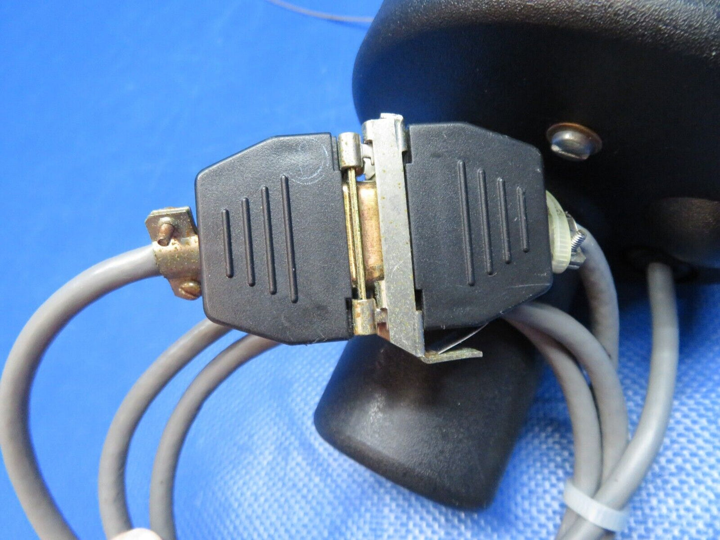 Mooney M20 / M20E S-Tec Pitch Servo w/ Connector P/N 0107-P5 WARRANTY (0424-209)