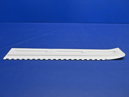 Piper PA-28R Nose Gear RH Door P/N 67352-001 NOS (0326-953)10