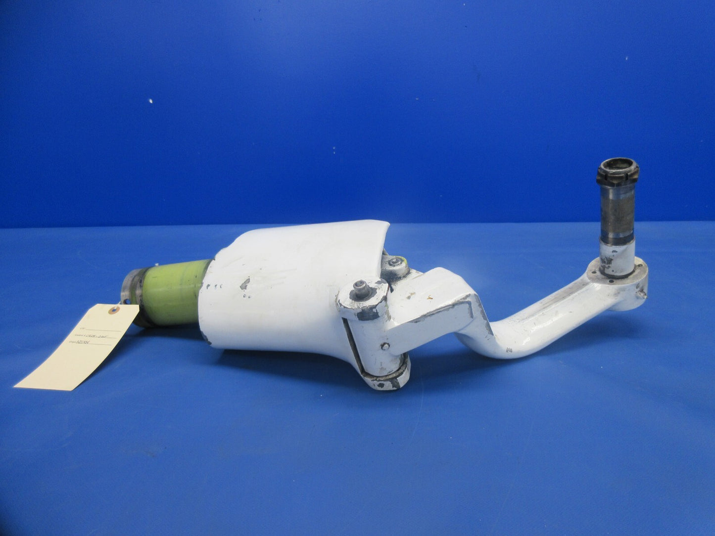 Beech C23 Sundowner Nose Landing Gear P/N 169-810000-661 FOR PARTS (0824-2005)10