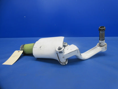Beech C23 Sundowner Nose Landing Gear P/N 169-810000-661 FOR PARTS (0824-2005)10