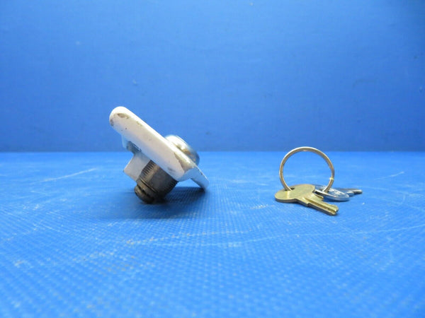 Cessna 337 / P337H Outer Door Handle Assy w/ Lock & Key P/N 1511414-6 (0824-197)