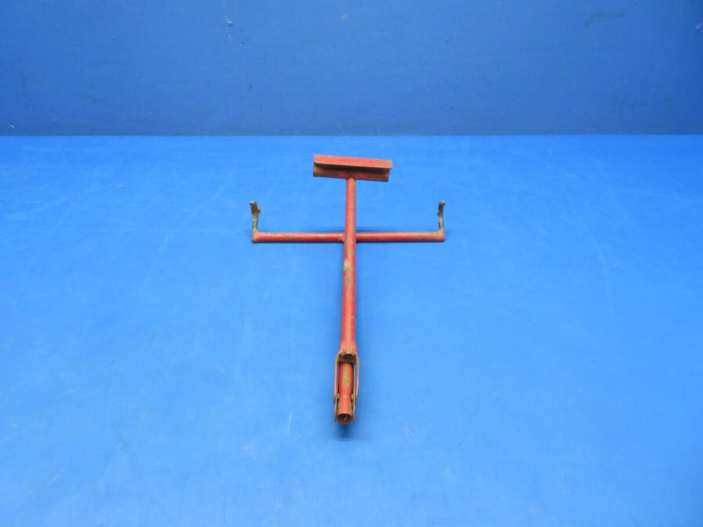 Piper Central Control Gust Lock P/N 4860058-1 (0923-342)