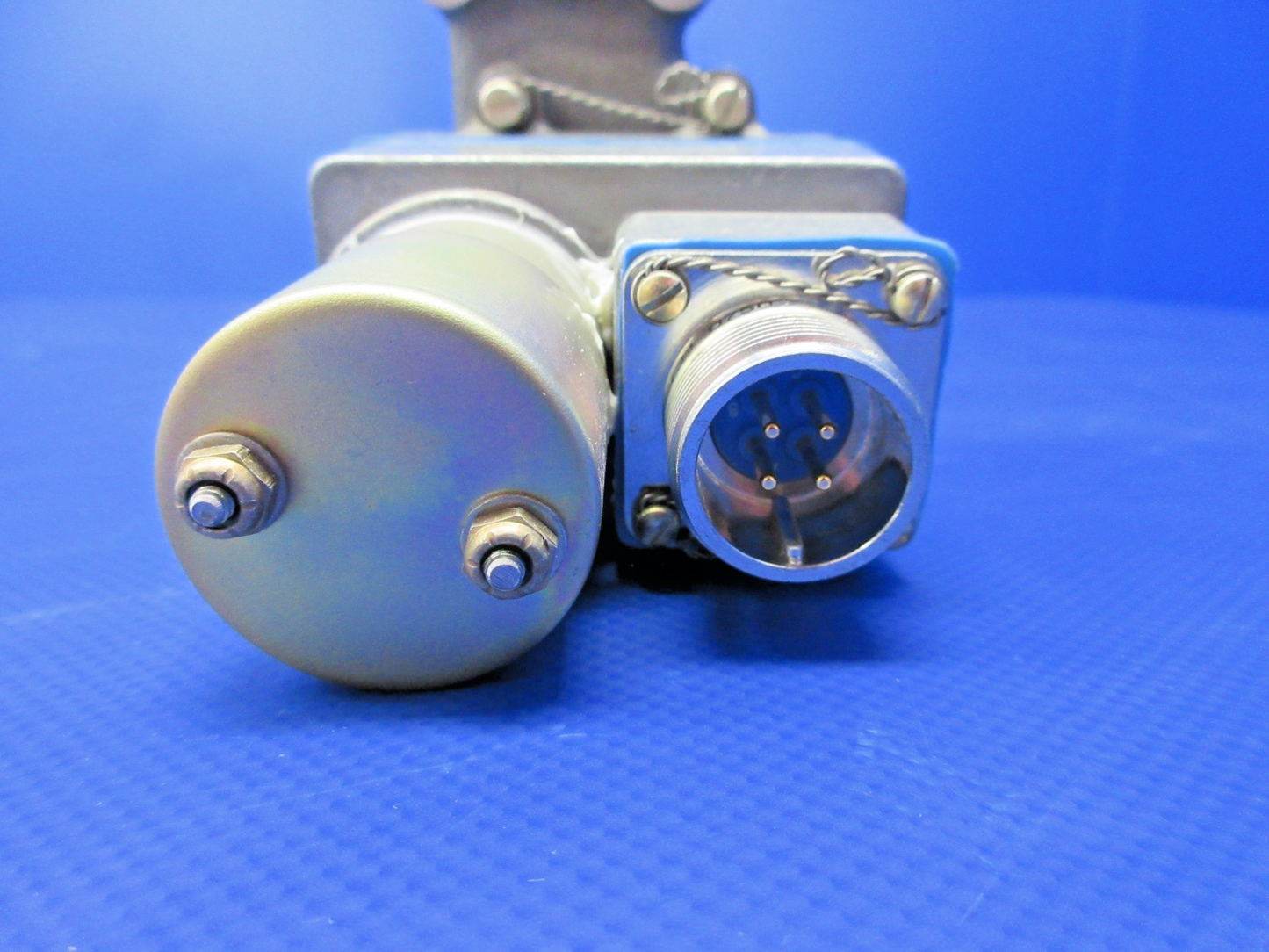 Beech Electromech Fuel Shut Off Valve 28V w/8130 P/N 101-389025-5 NOS (0426-755)13