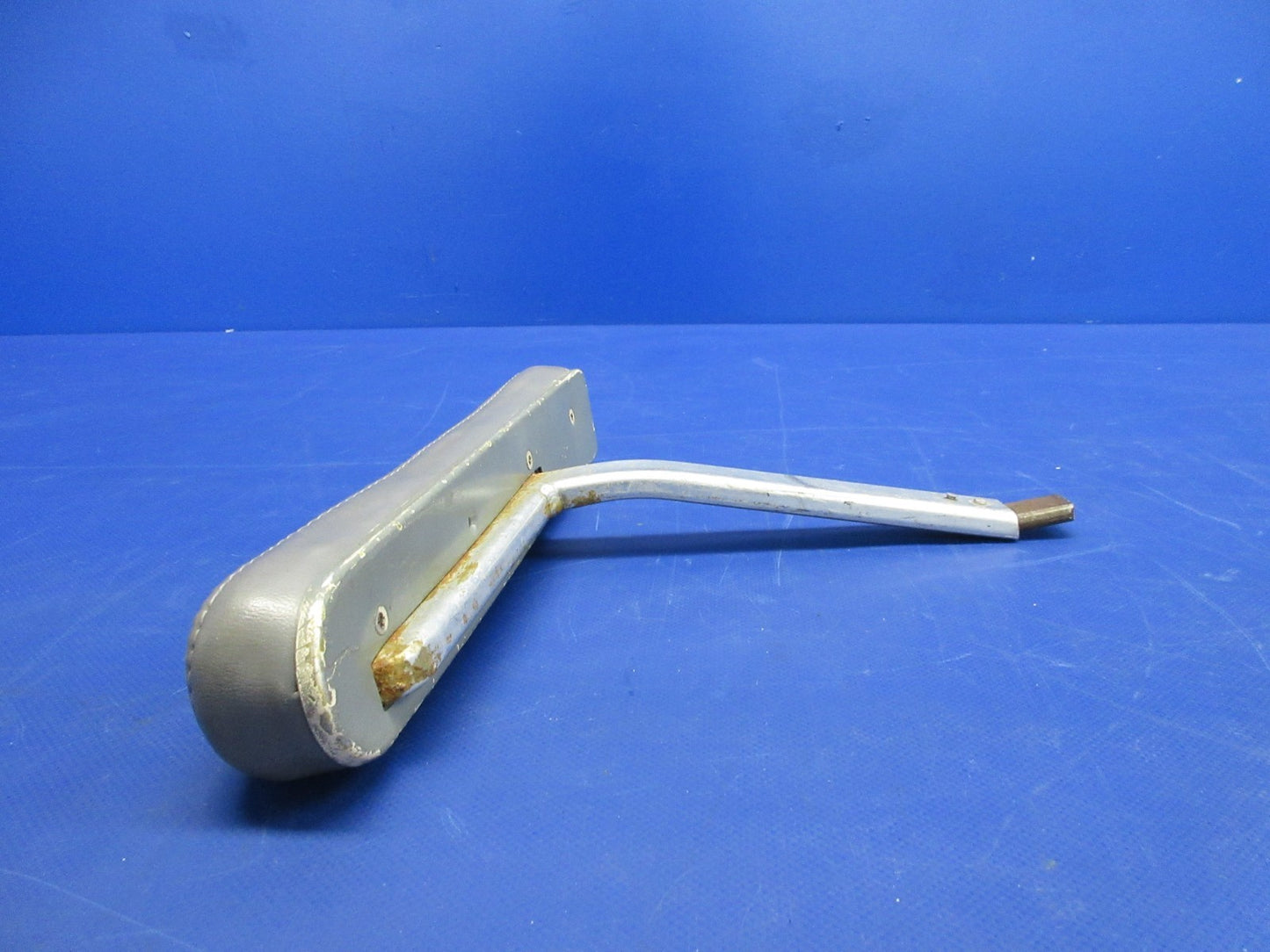 Cessna 310 / 310I Left Hand Armrest P/N 0812990-16 (0326-873)5