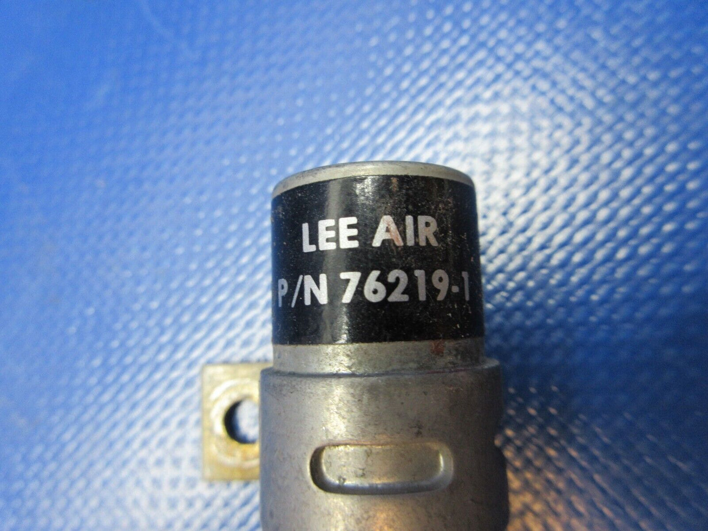 44104092