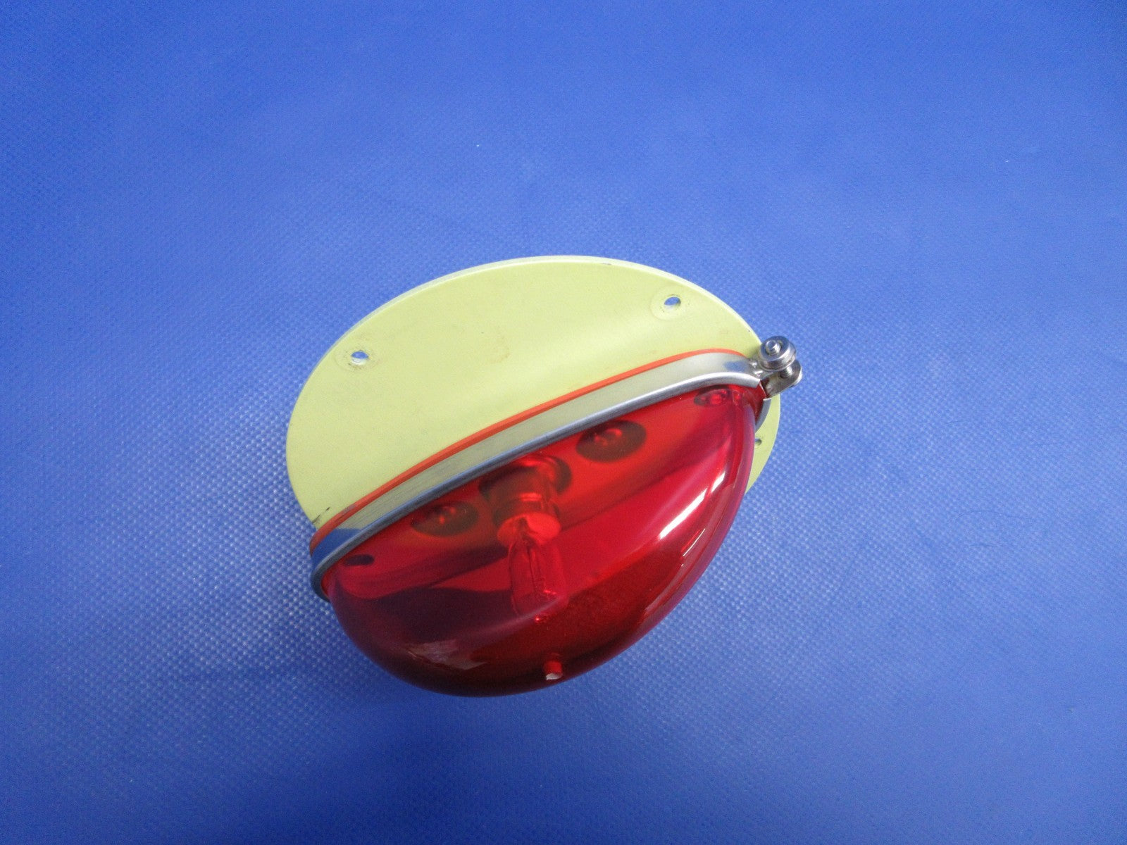 Whelen Red Anti-Collision Light 28V P/N 90033-7 NOS TESTED (0326-932)1