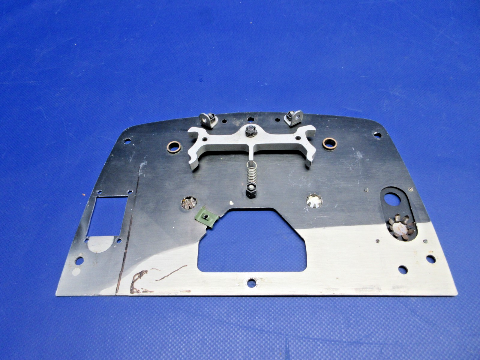 Beech D95A Travel Air Fuel Selector Valve Cover Plate P/N 96-920011-11 (0326-7592