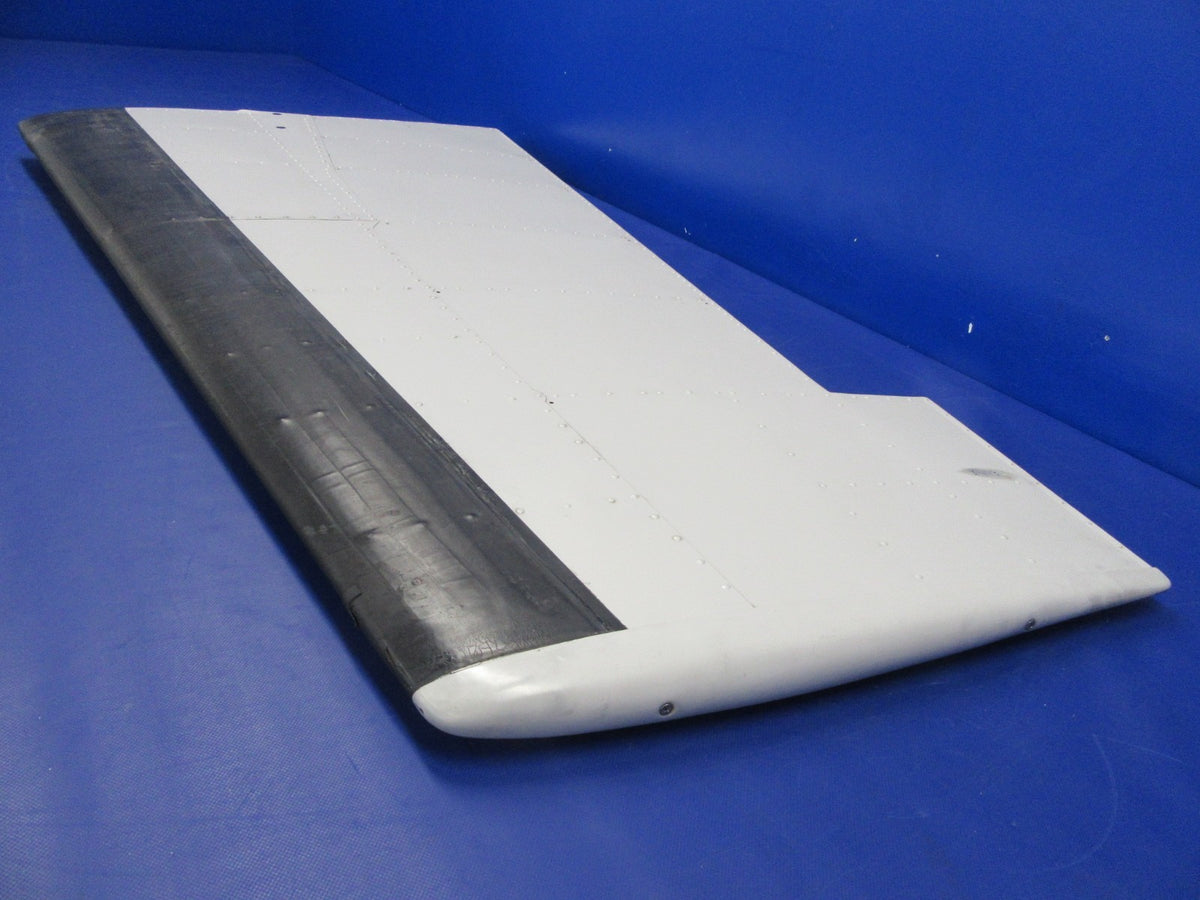 Piper PA-23-250 Aztec RH Stabilator P/N 16800-01 / 16800-001 (0626-05)11