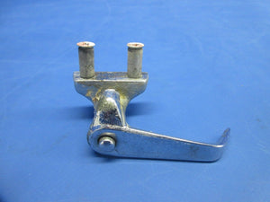 =Cessna 150 / 150L Window Latch Bracket & Handle RH P/N S1483-1 (1024-916)