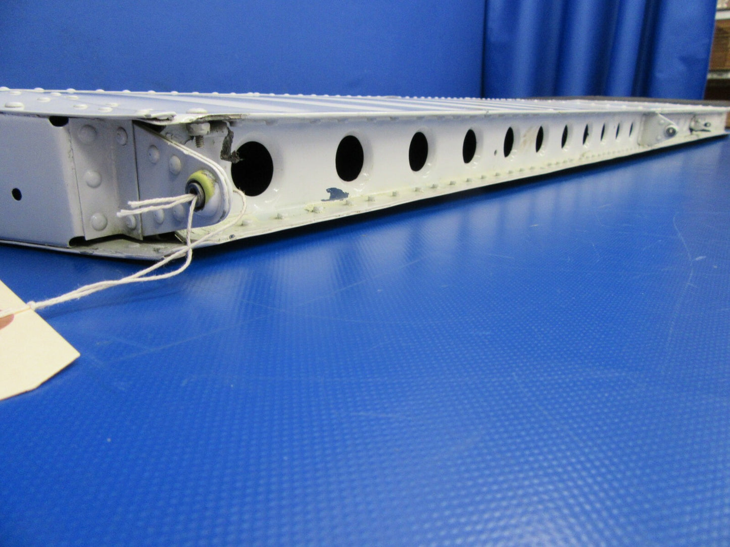 Beech Baron 55 RH Horizontal Stabilizer P/N 95-620010-624 (1019-322)10