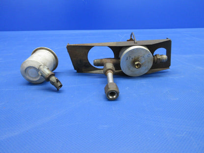 Piper PA-28-181 Archer Fuel Gascolator Assy With Bracket 62301-03 (0524-1044)