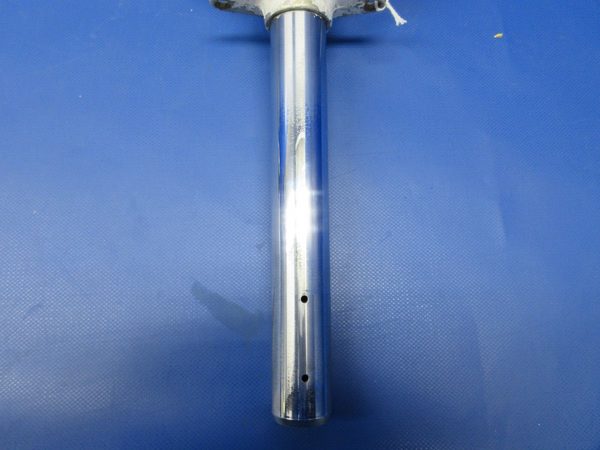 Piper PA38-112 Tomahawk Nose Gear Fork Assy P/N 61972-304 (0424-1058)