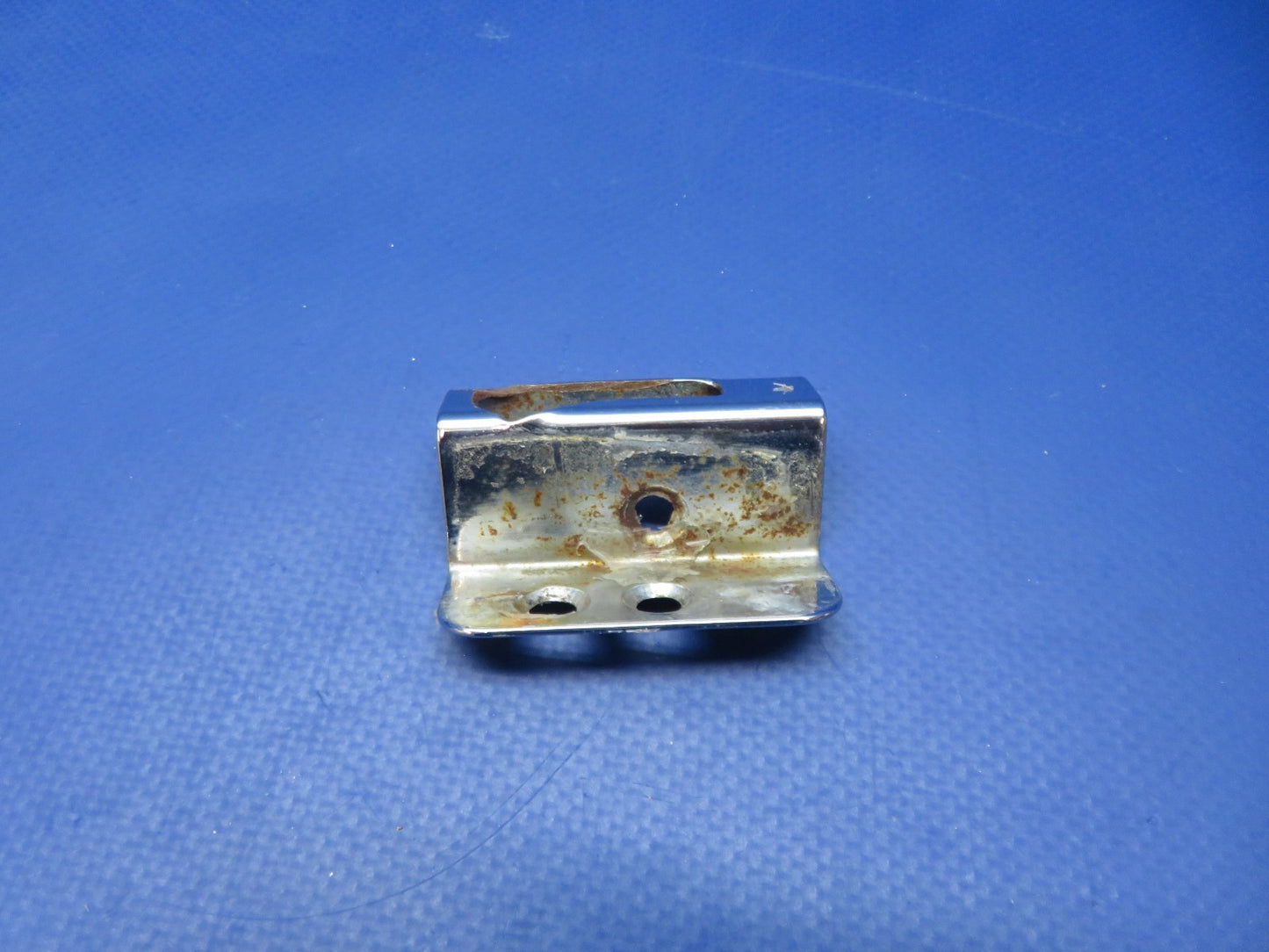 Cessna 337 / 337D Window Latch Bracket, Handle & Plate 1411202-201 (0326-138)12