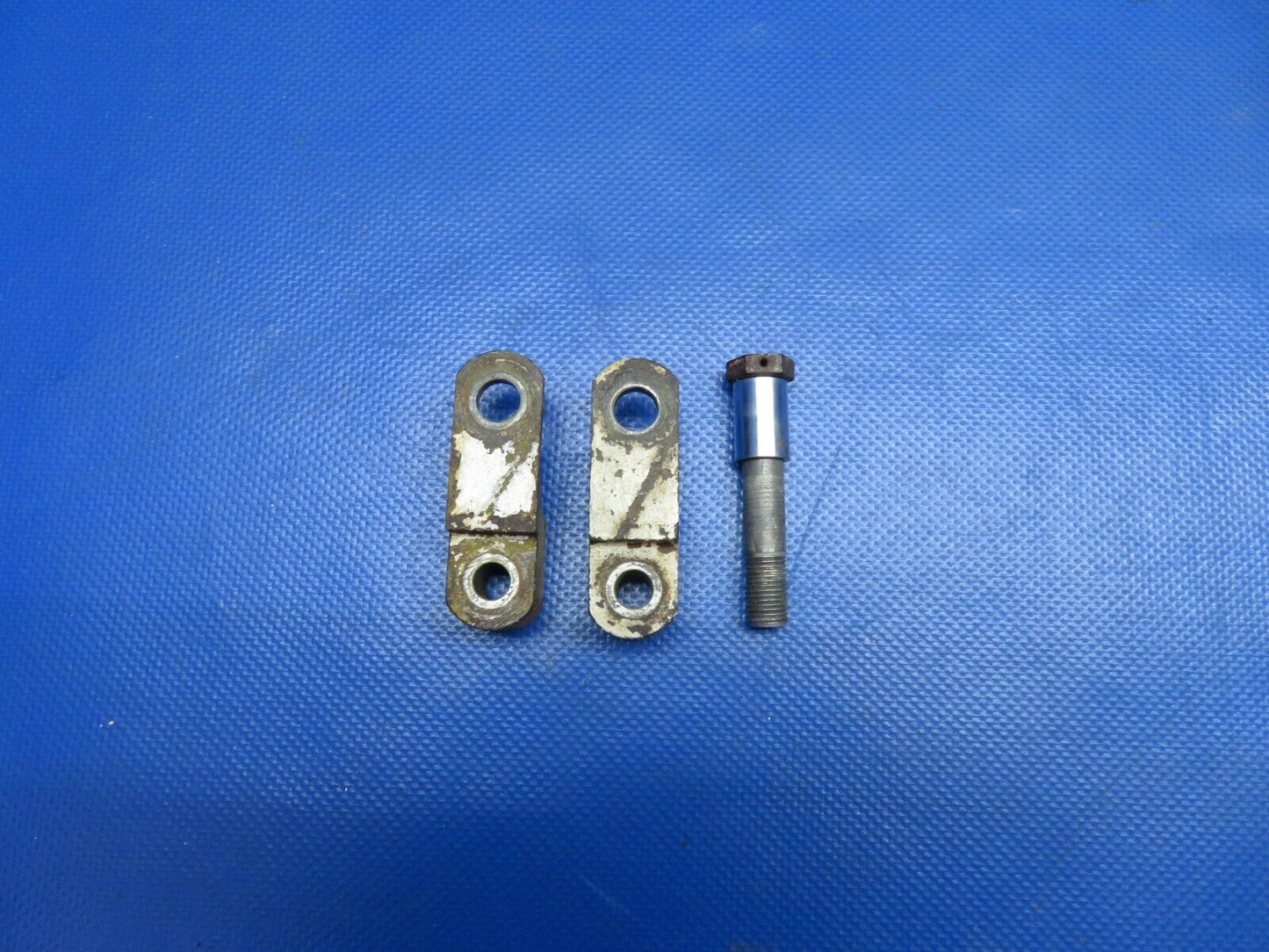 Mooney M20E Main Gear Bracket P/N 510046 LOT OF 2 (0824-1736)