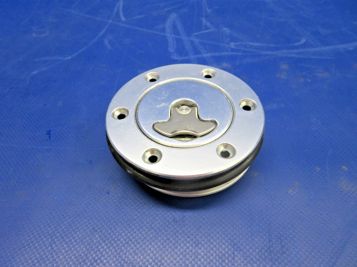 Diamond DA-40 Fuel Filler Cap P/N A36L.NR36C LOT OF 2 (0726-836)4