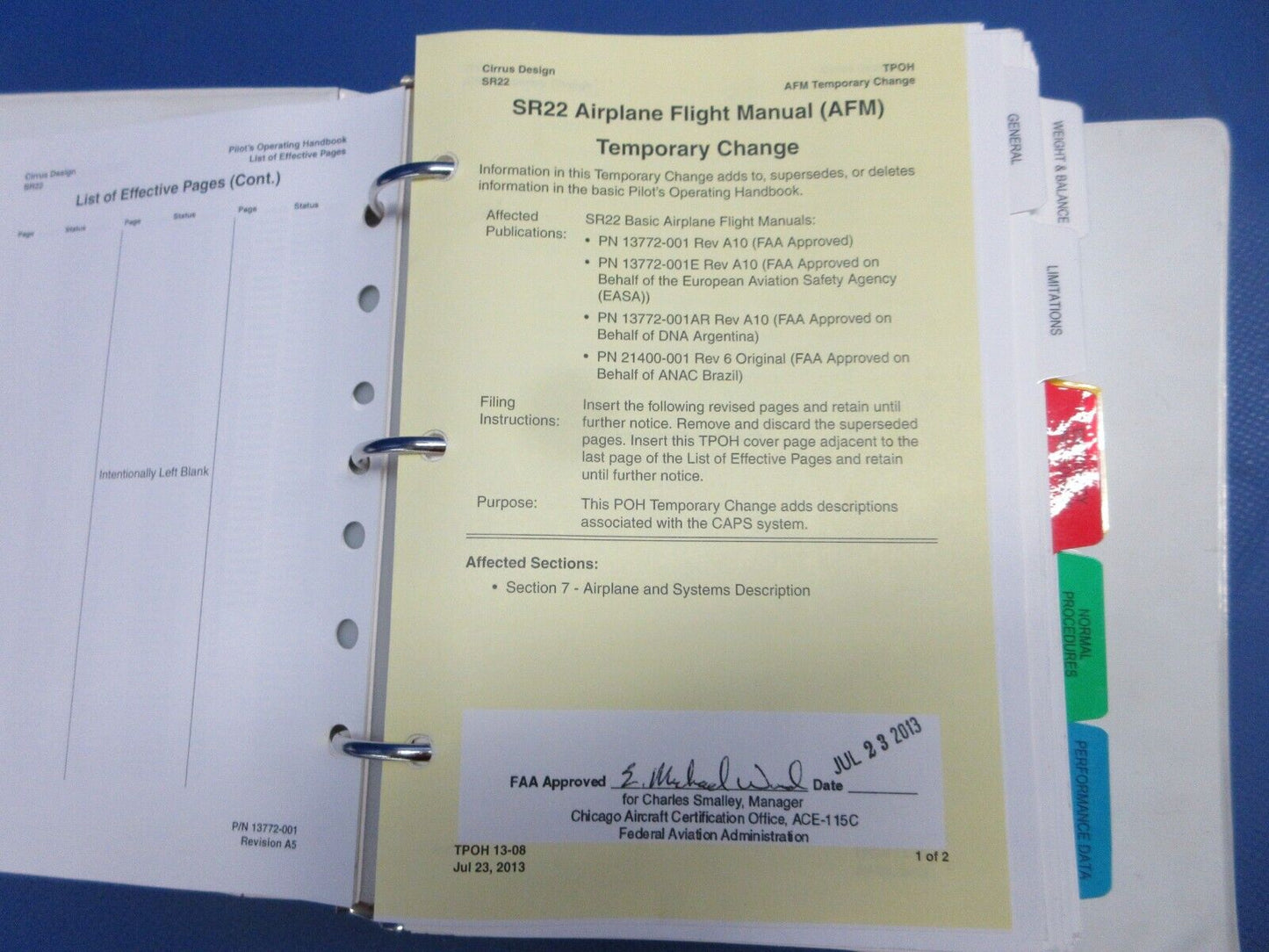 Cirrus SR22 Pilots Operating Handbook P/N 13772-001 (0624-1241)