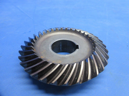 Bell 47J-2 Helicopter Tail Rotor Drive Bevel Gear P/N 047-645-097-1 (1124-864)