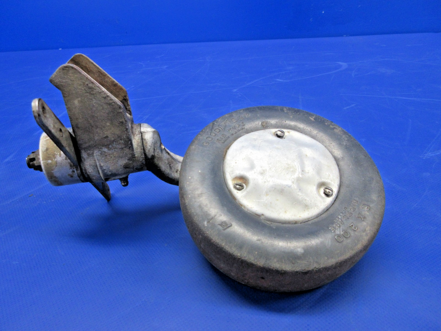 Scott Tailwheel w/ 6 x 2.00 Solid Tire 1-1/2" Wide Leaf Spring (0626-777)2