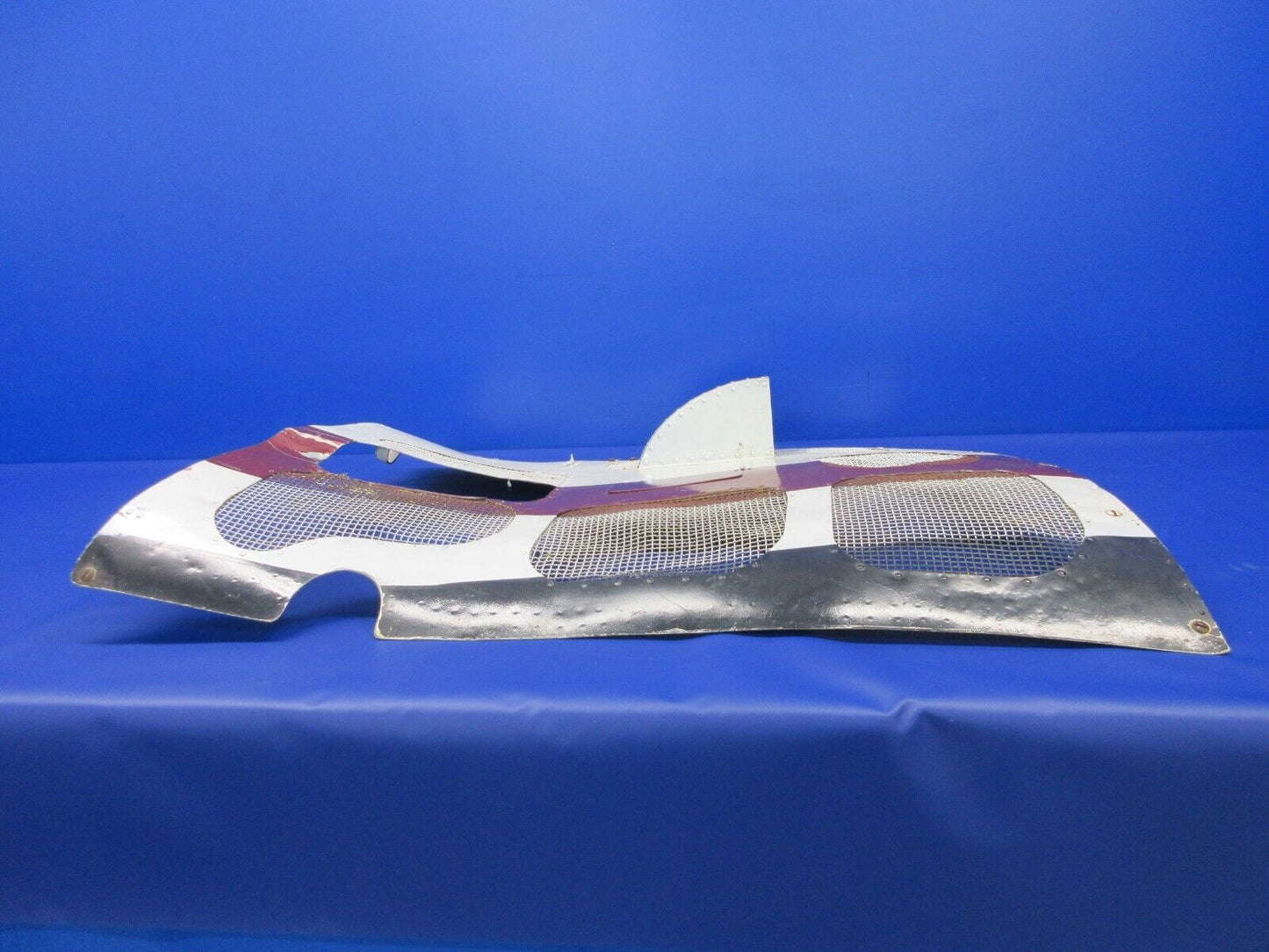 Bell 47J-2 Helicopter Fuselage Cowl RH P/N 47-340-207-231 (1124-1414)