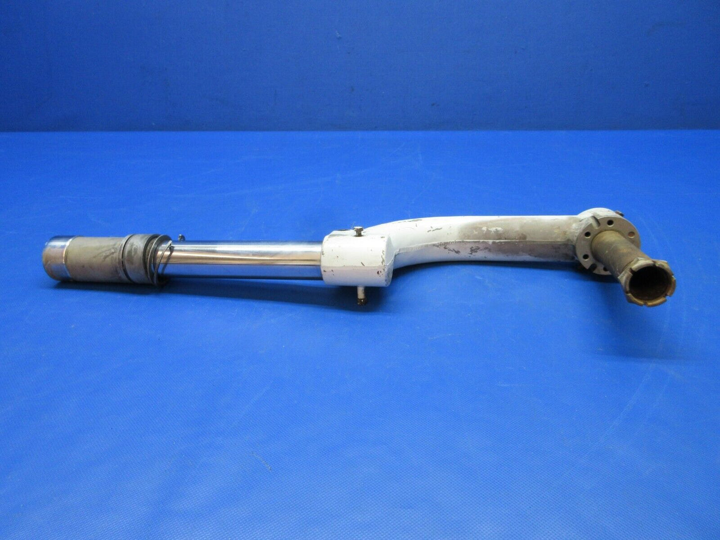 Piper PA-23-150 / 160 Strut & Axle Assy Main Gear P/N 753-227 (0724-1260)