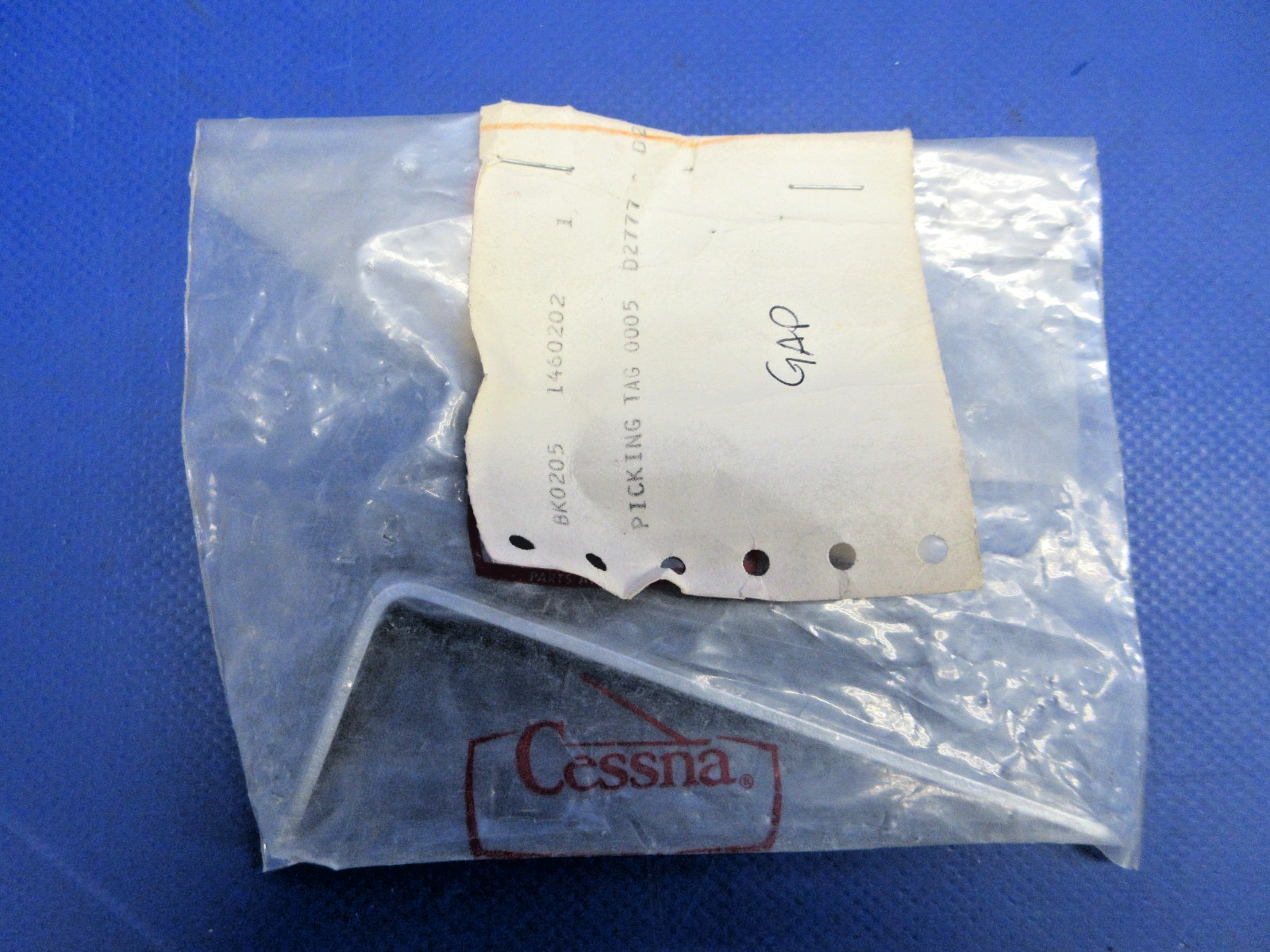 Cessna Propeller Governor Control Bracket P/N 1460202-1 NOS (0626-752)2