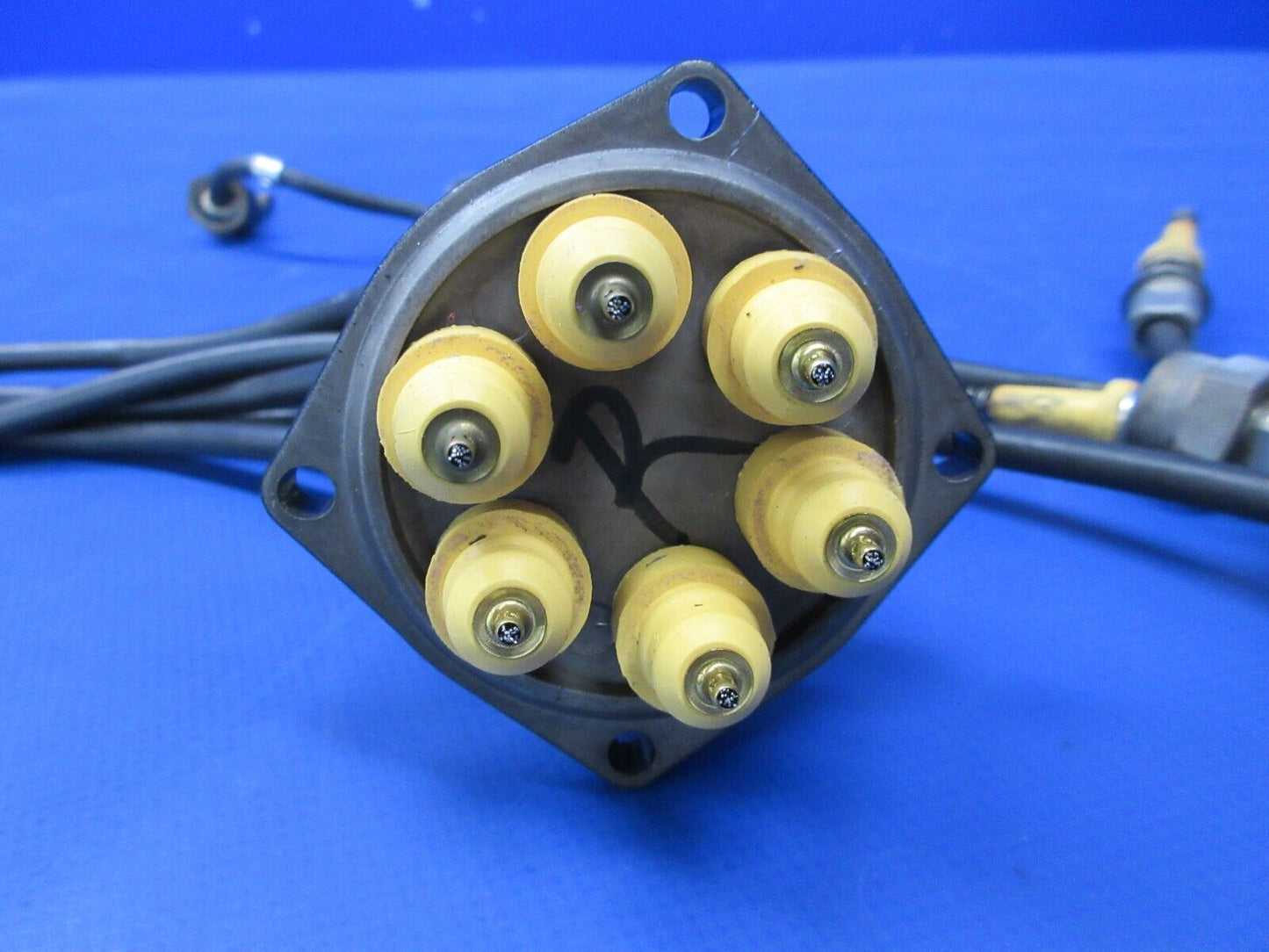 Continental TSIO-360-C Magneto Ignition Harness L&R 10-421674-3 LH (0824-2080)