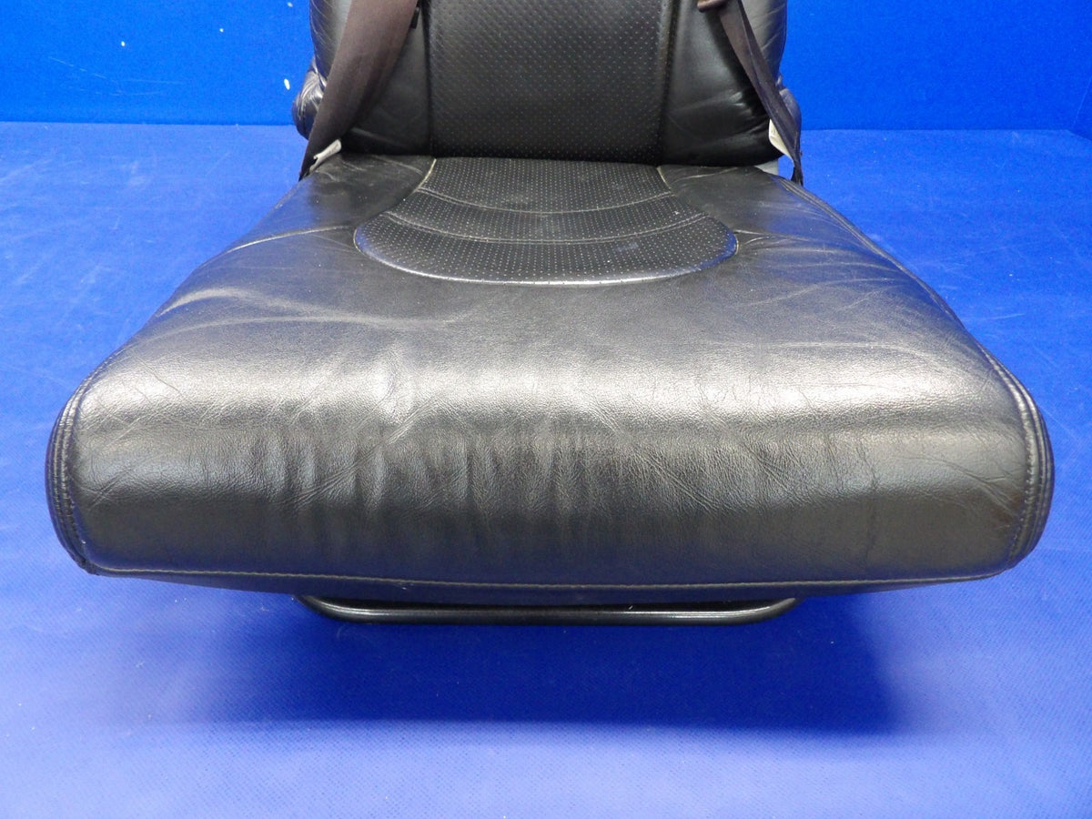 Cirrus SR22 Pilot Seat w/ Inertia Reel Seatbelt P/N 13231-011 (0926-1228)4