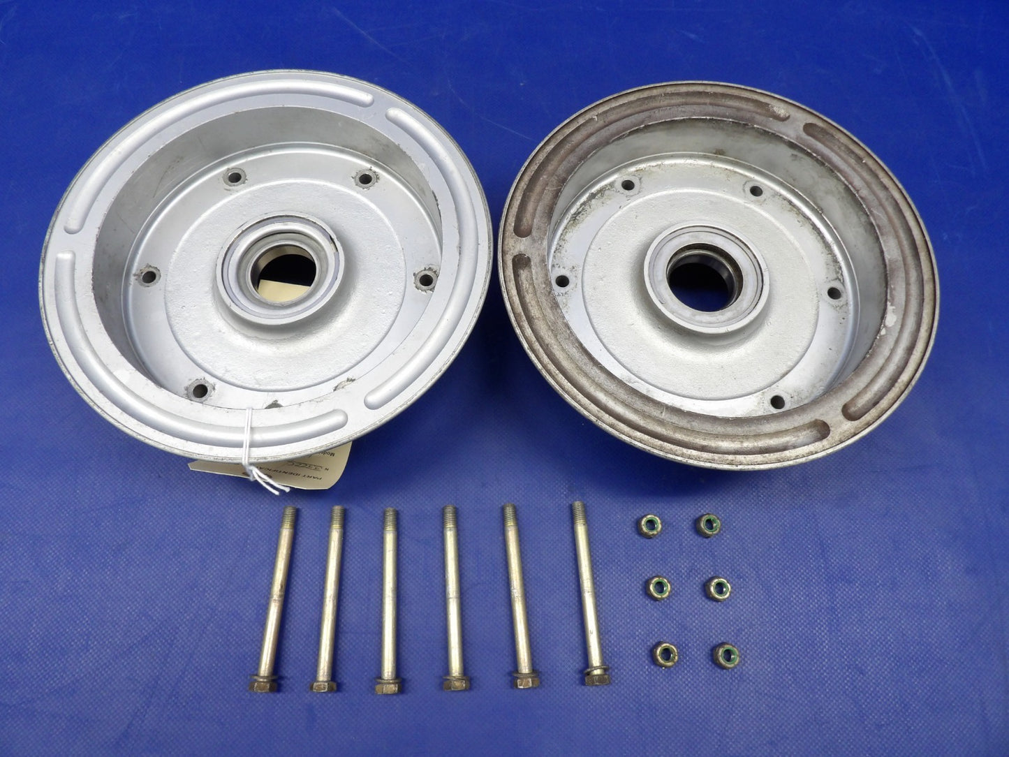 Beech F35 Bonanza Cleveland 40-98 7.00-8 Main Wheel P/N 161-02300 (0726-2093)0