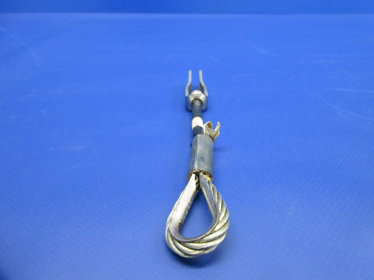 1996 Piper PA-28 Rear Center Belt Attach Cable & Cover P/N 96908-000 (1224-712)