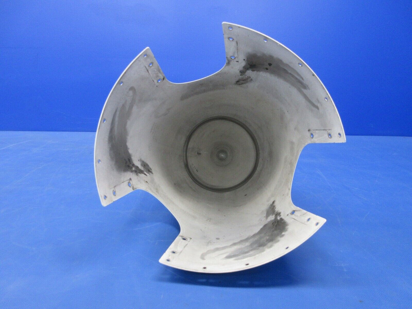 Cessna 310R McCauley Propeller Spinner Dome 3-Blade Prop P/N D3534 (1024-1352)