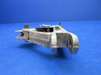Piper PA-34-200T Seneca II LH MG Truss Assy w/ Switch P/N 78721-02 (0924-1373)