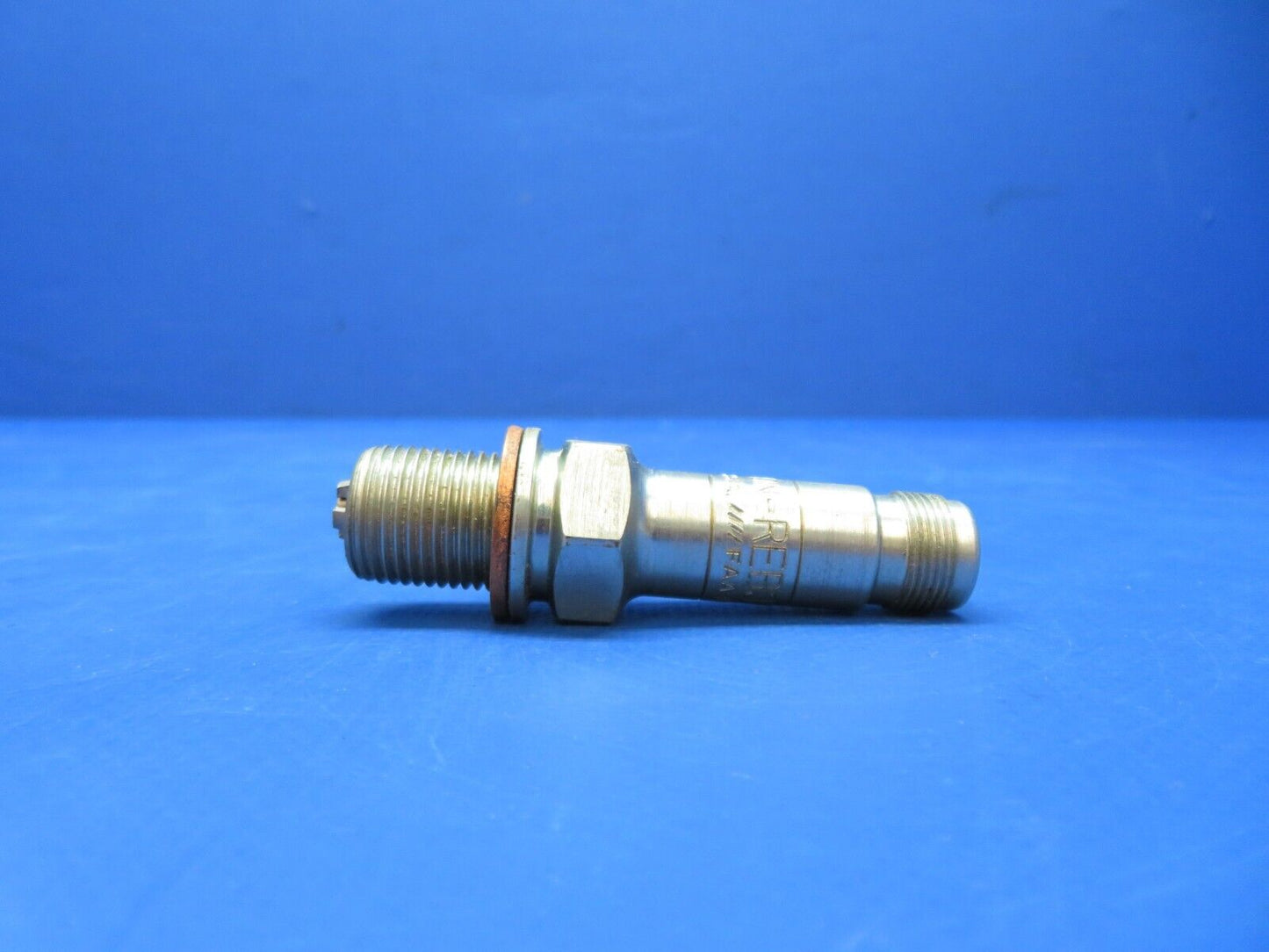 Champion REB37N SPARK PLUG NEW OLD STOCK LOT OF 2 (0923-553)