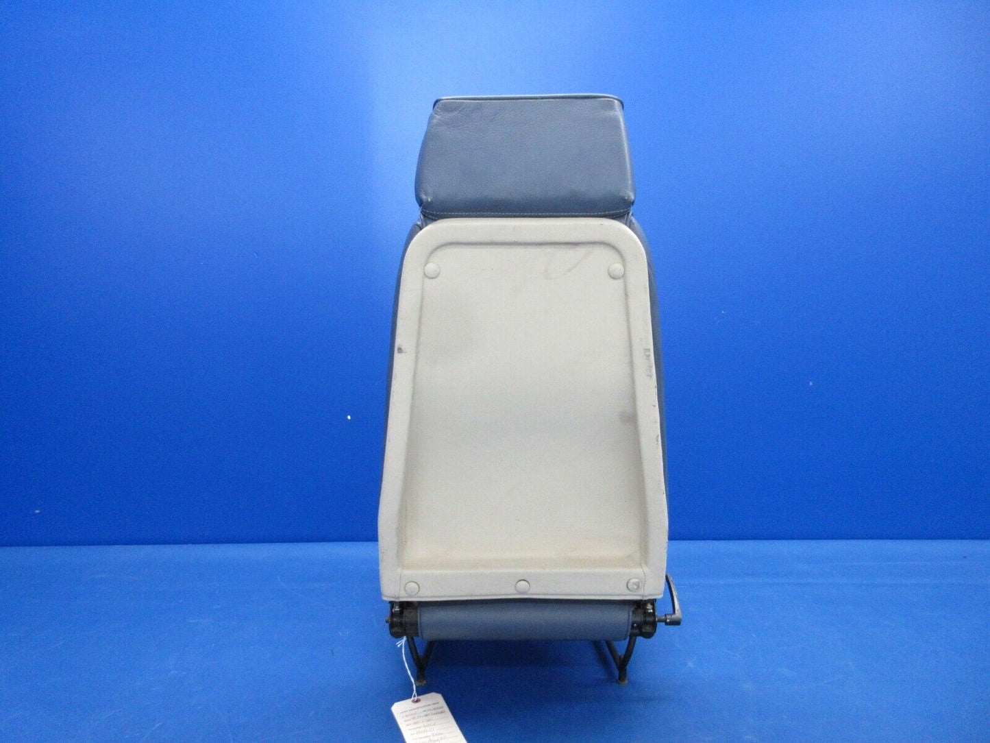 Piper PA-34-200T Seneca II Rear Seat Assy RH P/N 79479-07 (0524-636)