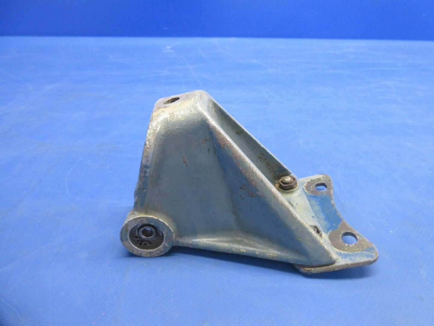 Bell 47J-2 Helicopter Collective Pitch Control Support 47-729-071-2 (1124-860)