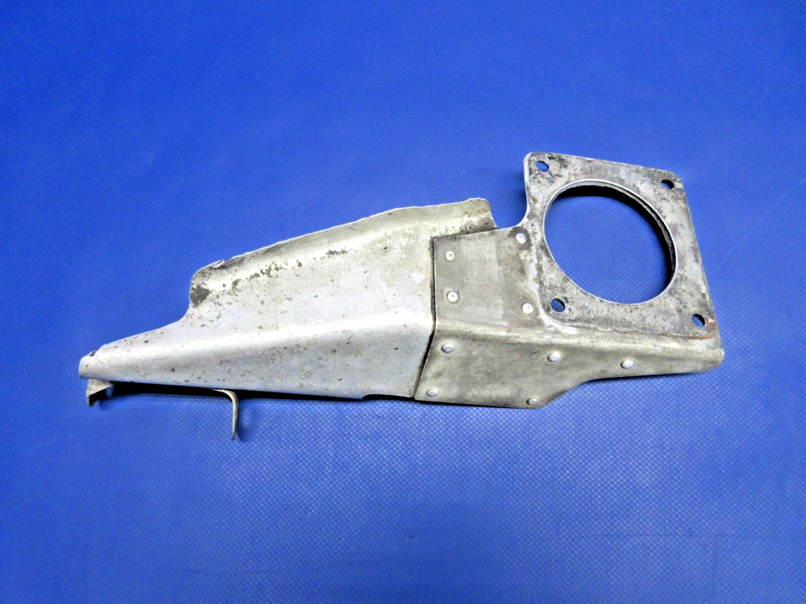 Cessna 310 / 310I Engine Control Bracket P/N 0850449-4 (0326-936)5