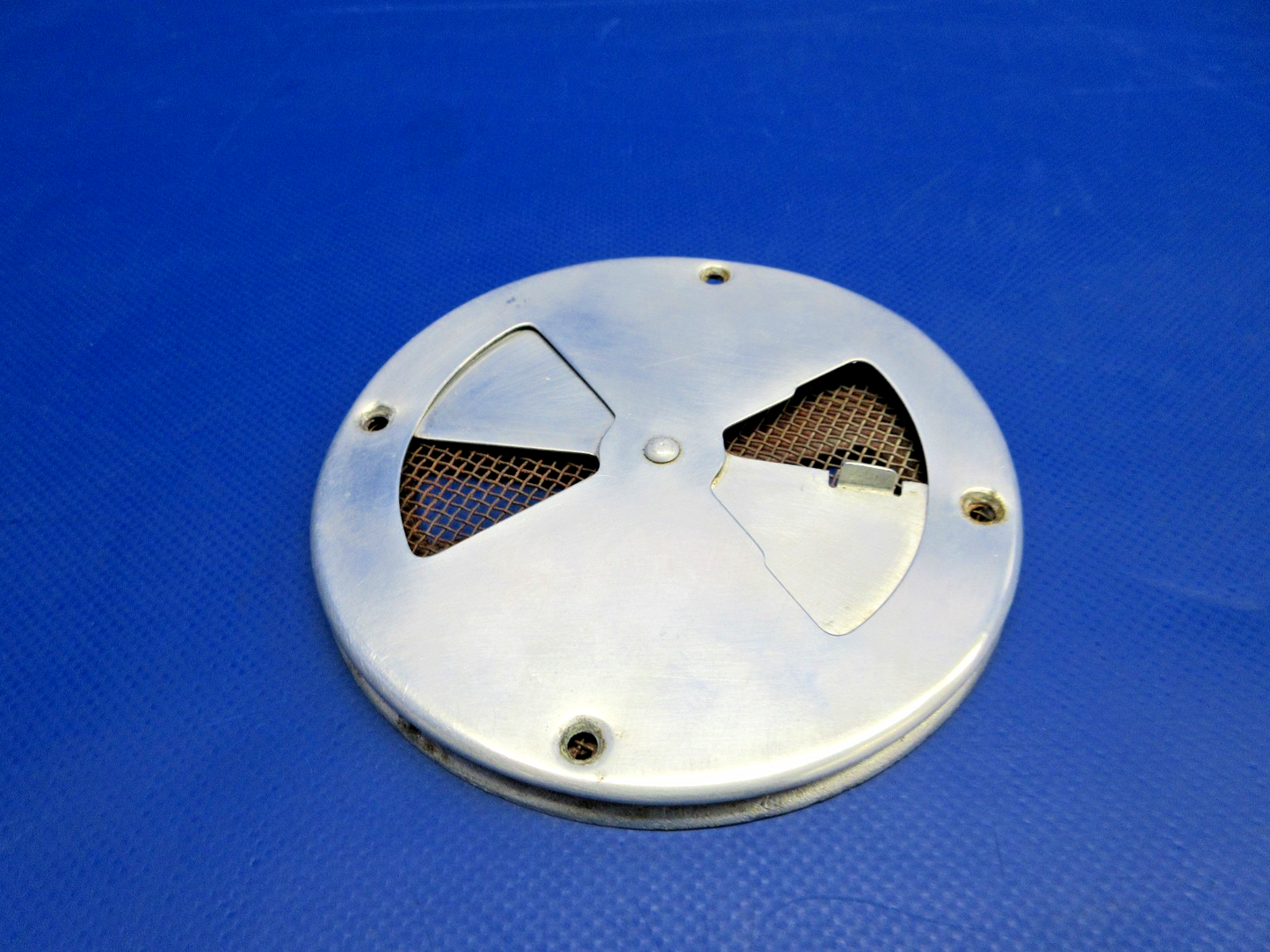 Beech 95 /D95A Travel Air Cabin Exhaust Valve Shutter P/N 96-550015-9 (0326-780)3