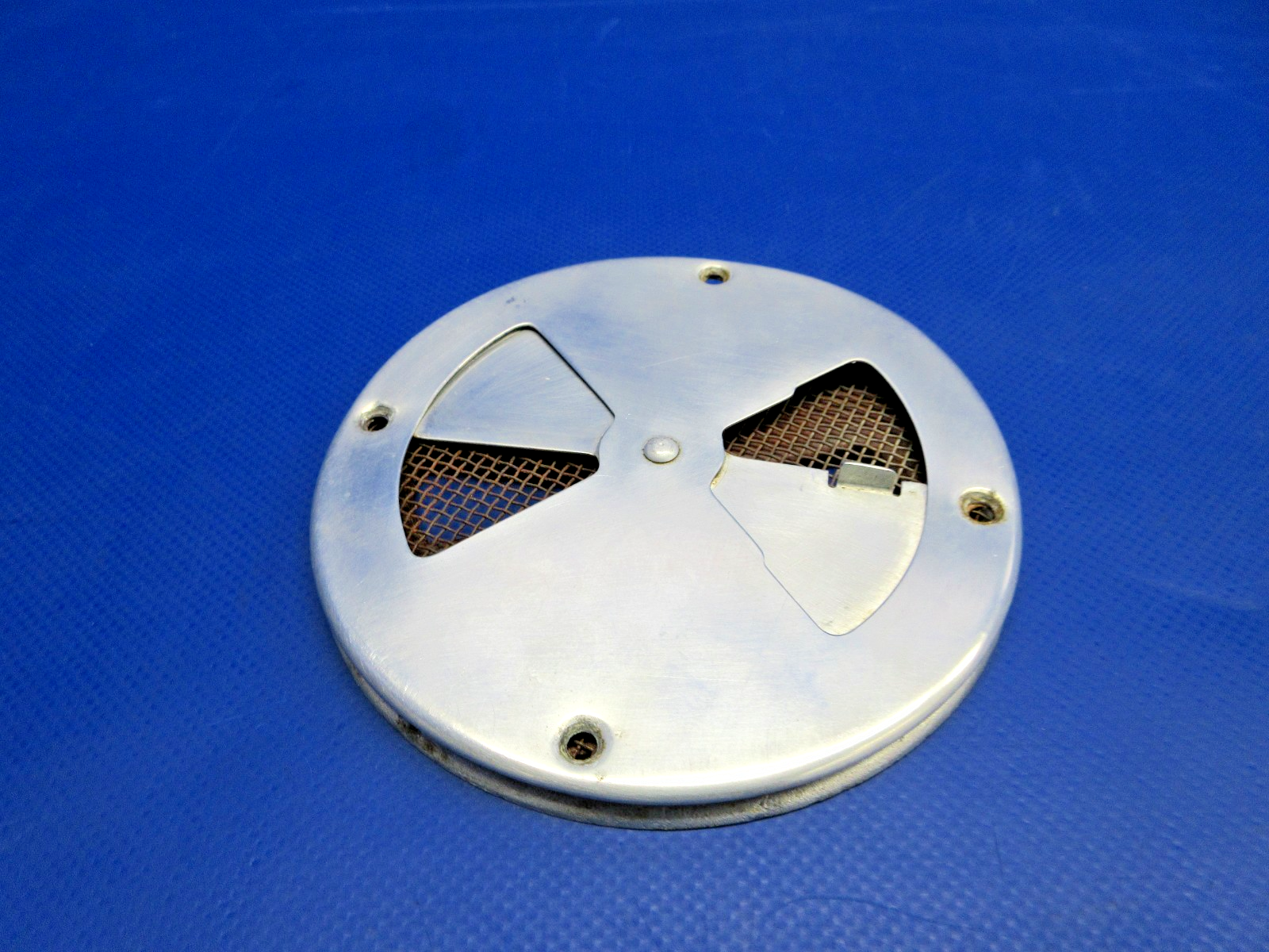 Beech 95 /D95A Travel Air Cabin Exhaust Valve Shutter P/N 96-550015-9 (0326-780)3
