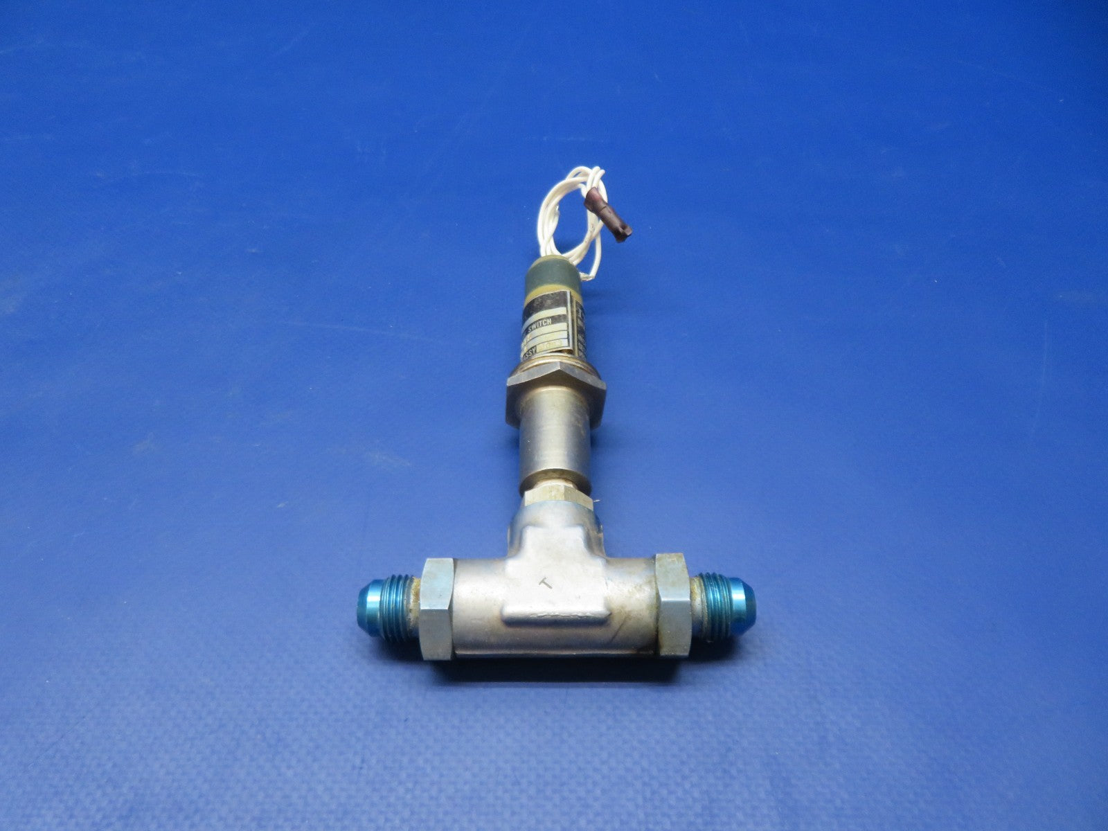 Cessna 421 ITT Neo-Dyn Pressure Switch 28v P/N 9910287-8 CORE (0326-153)8