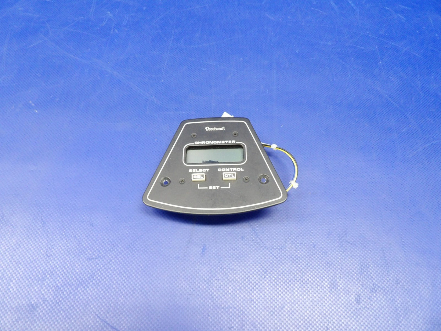 Beech Dual Yoke / Davtron Digital Clock P/N MB801-28 CORE (0626-1510)0