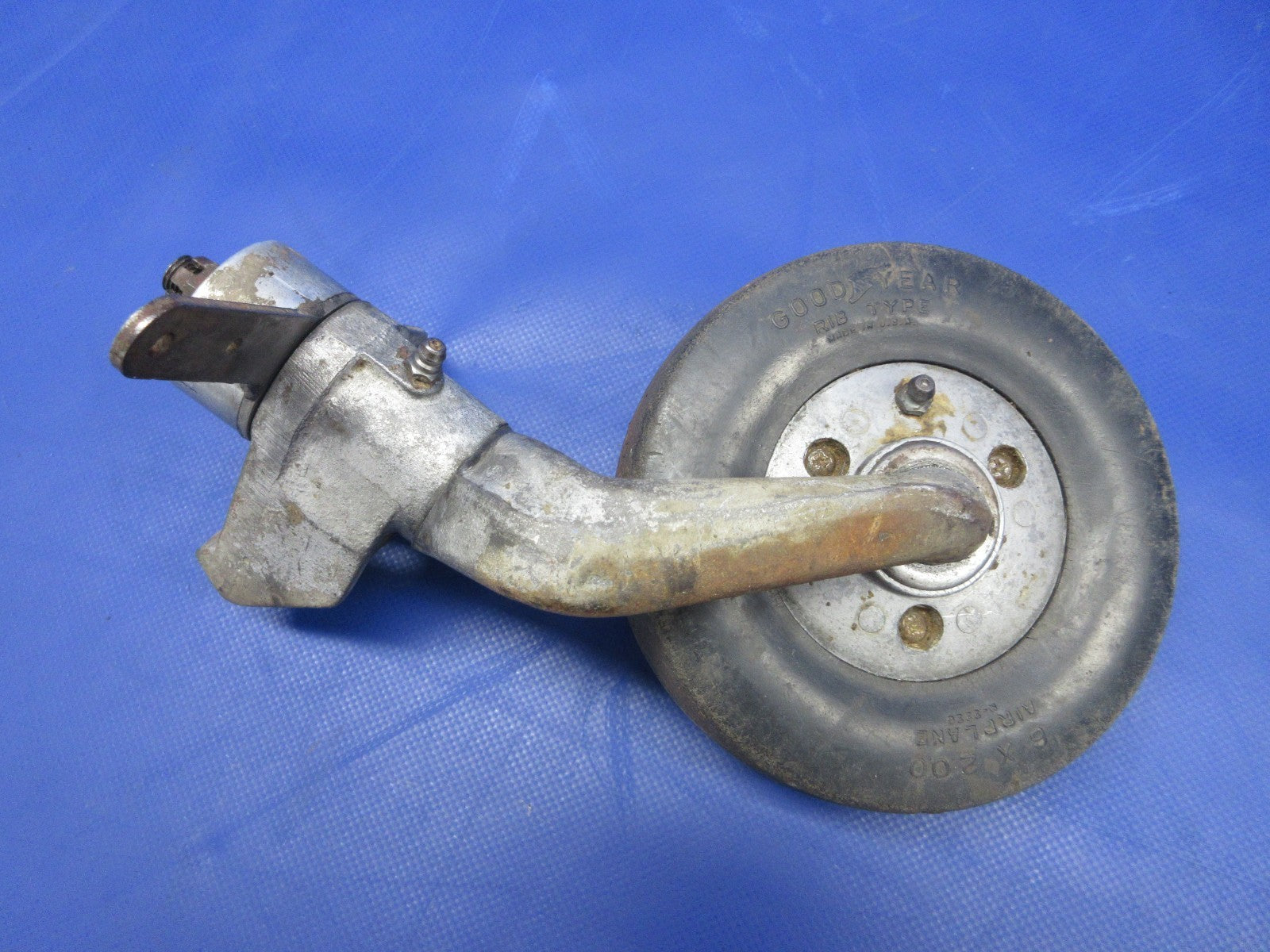 Scott Tailwheel w/ 6 x 2.00 Solid Tire 1-1/2" Wide Leaf Spring (0626-777)11