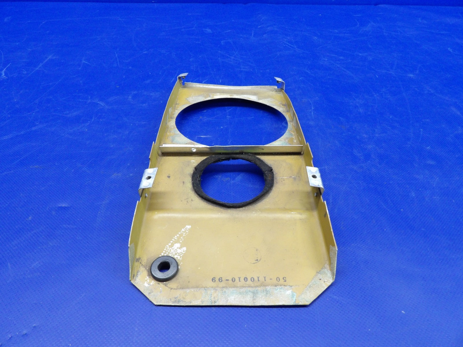 Beech D95A Travel Air RH Fuel Cell Bladder Bulkhead P/N 50-110010-99 (0226-518)10