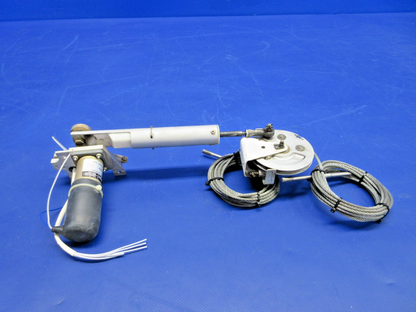 Cirrus SR22 Globe Motors Roll Trim Motor 24V P/N 317A386 TESTED (0926-737)8