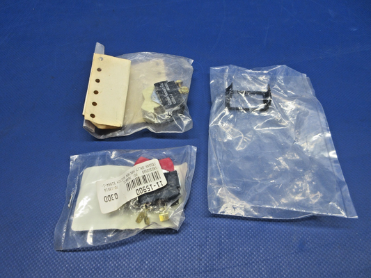 Cessna Switches P/N S1158-2-1,  S1994-1-1 LOT OF 2 NOS (0526-946)0