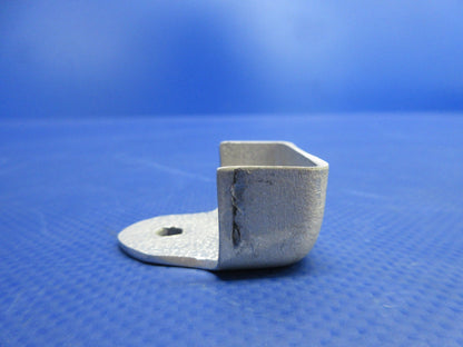 Cessna Bracket P/N 0432172-2 NOS (0526-933)9