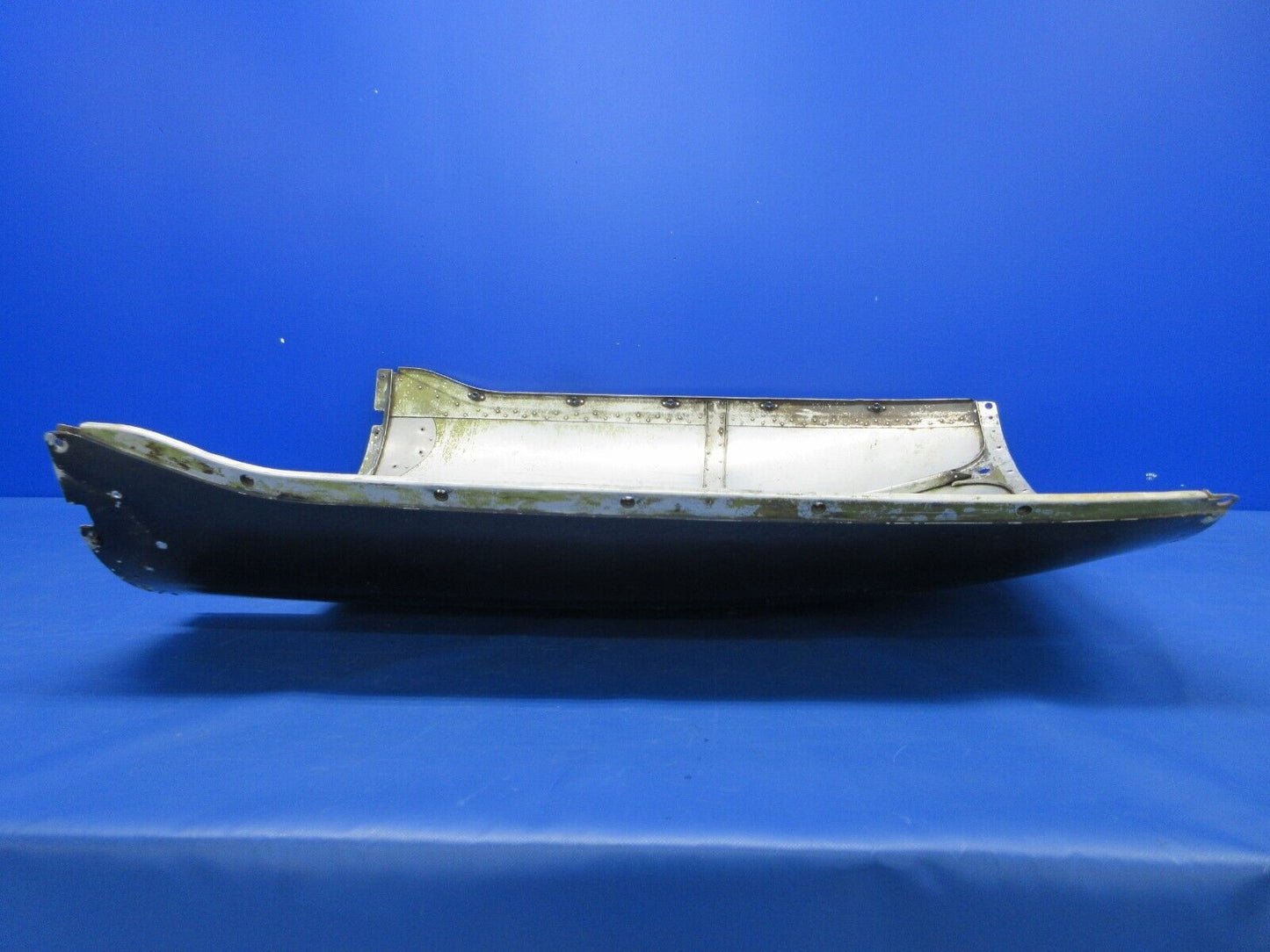 Piper PA-34-200T Seneca II Bottom Cowl Assy P/N 37207-104 (0524-1951)