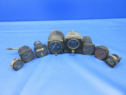 Aircraft / Aviation Instruments Man Cave / Decoration LOT OF 8 (0424-1151)