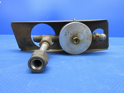 Piper PA-28-181 Archer Fuel Gascolator Assy With Bracket 62301-03 (0524-1044)