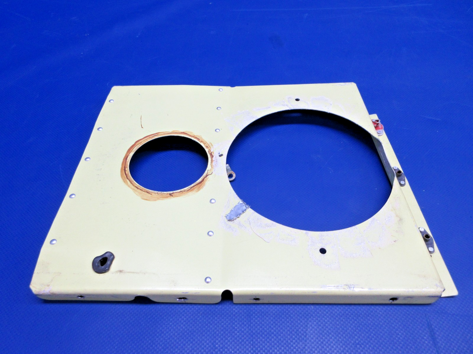 Beech Travel Air RH Leading Edge OTBD Fuel Cell Pan P/N 35-115431-70 (0326-726)2