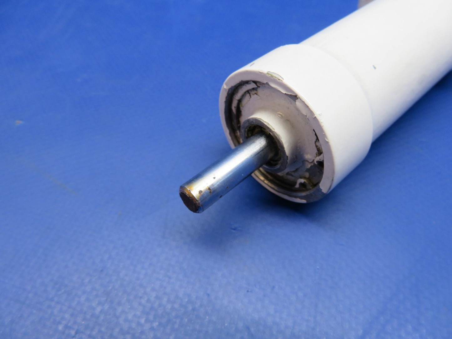 Cessna 310 / 310I Shimmy Dampener P/N 0842400-1 (0326-887)11